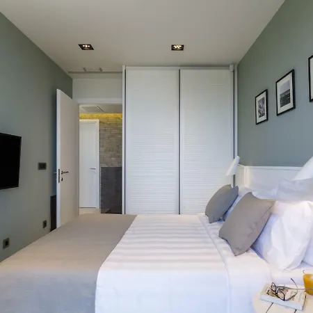 Luxury Villa With Private Pool In Rhodes Вілла *